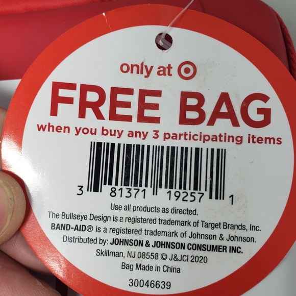 Johnson & Johnson First-Aid Zipper Case - Picture 3 of 12